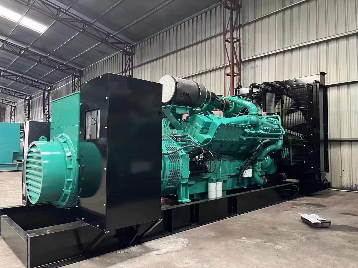 邵东如何降低 800kW 柴油发电机输出电流的波动？